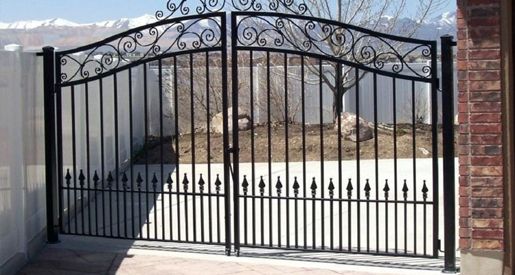 Electric Driveway Gate Installation in Oxnard